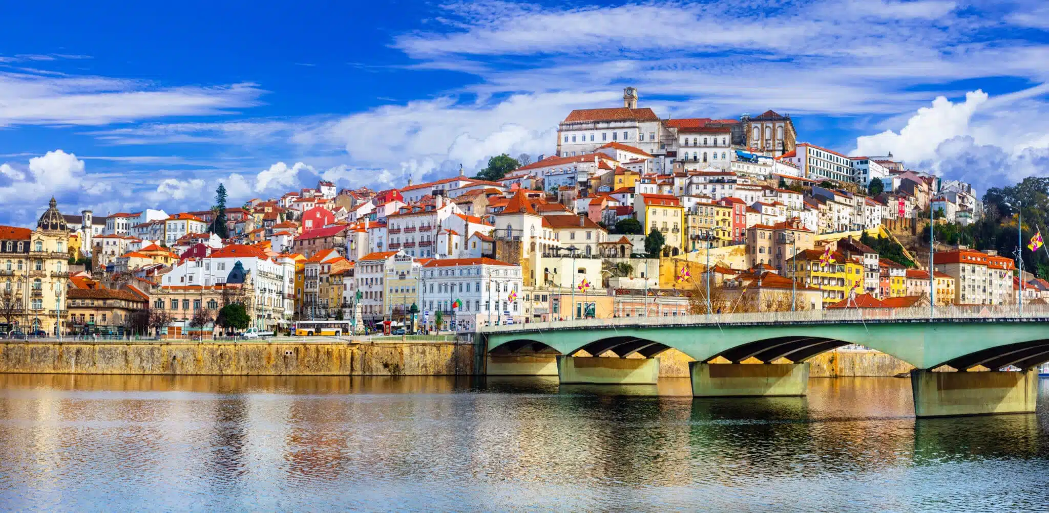 Ville fluviale de Coimbra